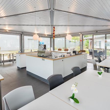 Sport Arena Hotel Валдсхут-Тинген Екстериор снимка