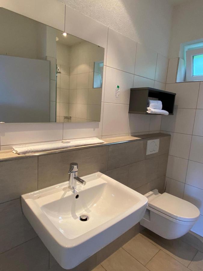 Sport Arena Hotel Валдсхут-Тинген Екстериор снимка